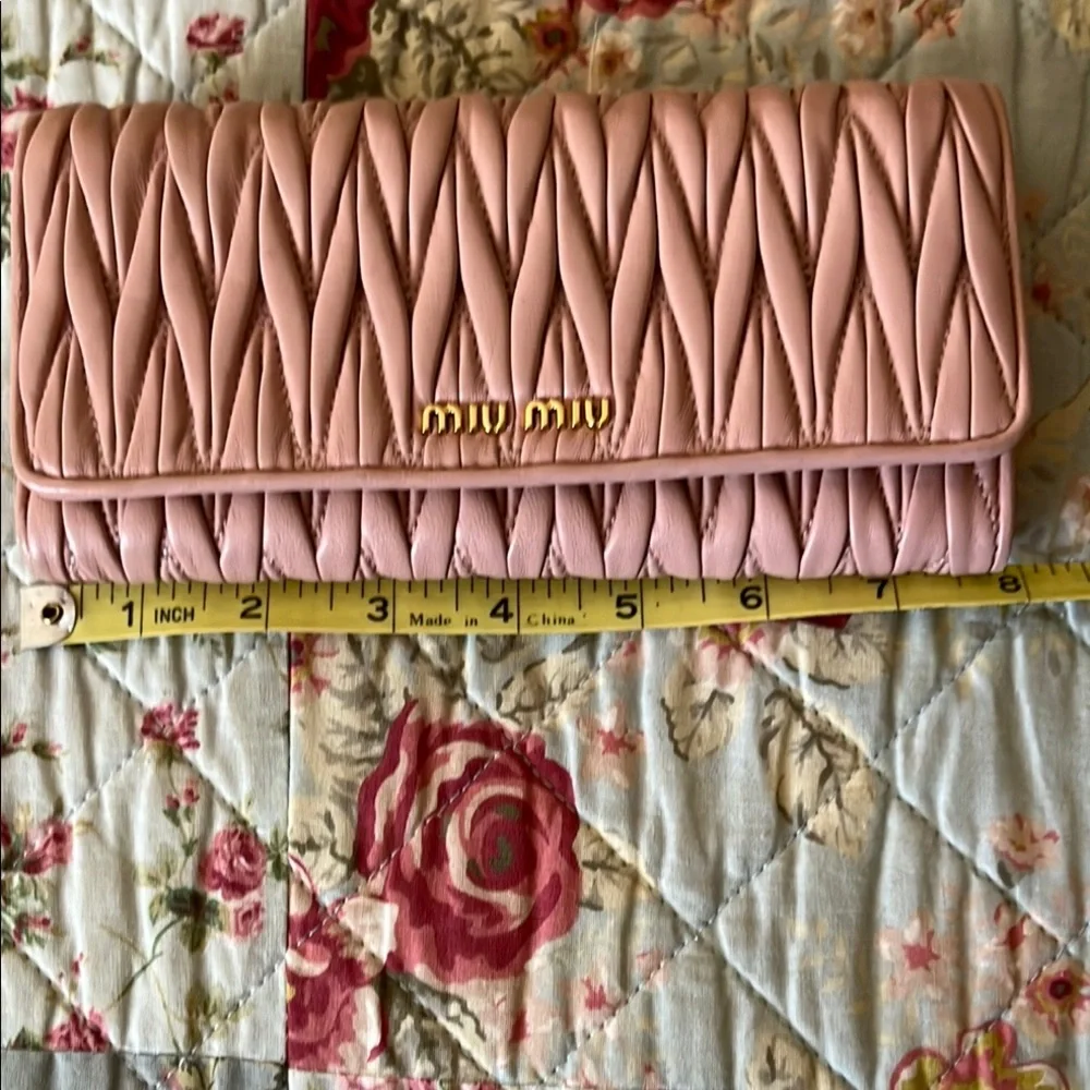MIU MIU NWOT PINK WALLET - Picture 7 of 10